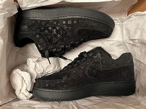 lv nike black